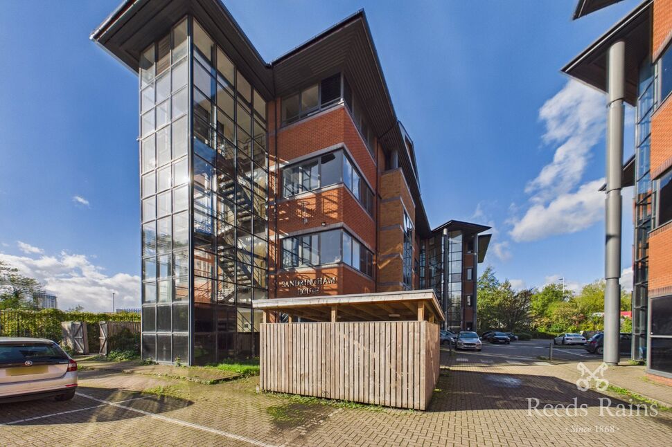 Main image of 1 bedroom Flat for sale, Windsor Street, Salford, Greater Manchester, M5