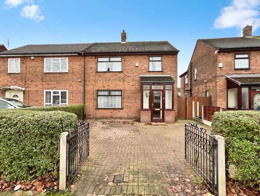 Main image of 3 bedroom Semi Detached House to rent, Wythenshawe Road, Manchester, Greater Manchester, M23