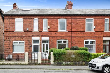 2 bedroom Mid Terrace House for sale