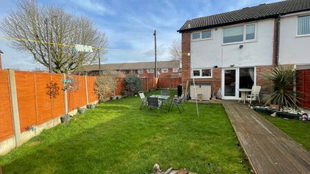 2 bedroom End Terrace House for sale