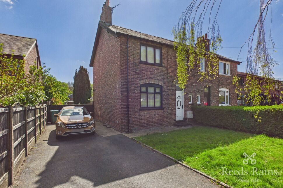 Main image of 2 bedroom Semi Detached House for sale, Wythenshawe Road, Manchester, Greater Manchester, M23