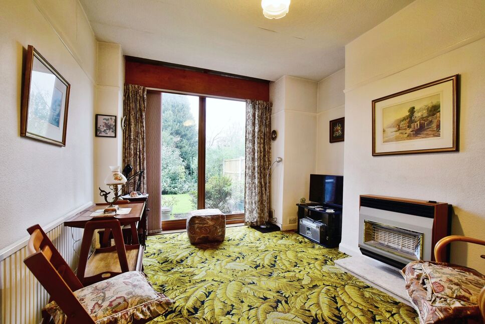 3 bedroom Semi Detached House for sale, Conway Road, Sale, M33 £350,000