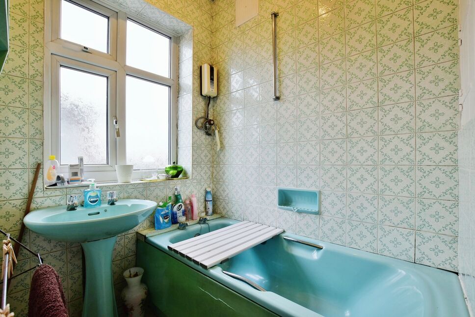 3 bedroom Semi Detached House for sale, Conway Road, Sale, M33 £350,000