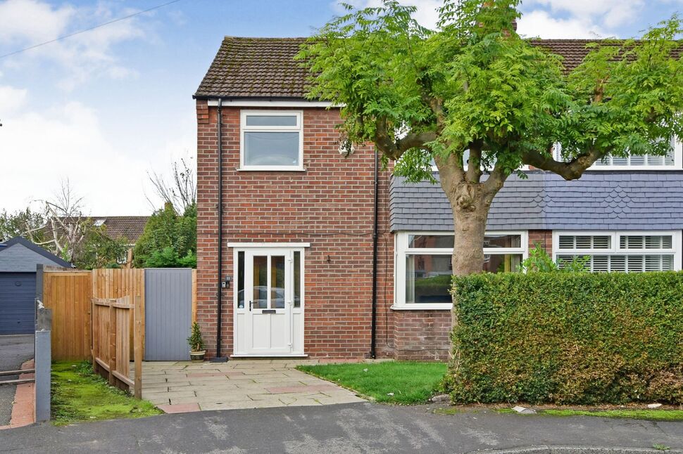 3 bedroom Semi Detached House for sale, Boundary Grove, Sale, M33 £
