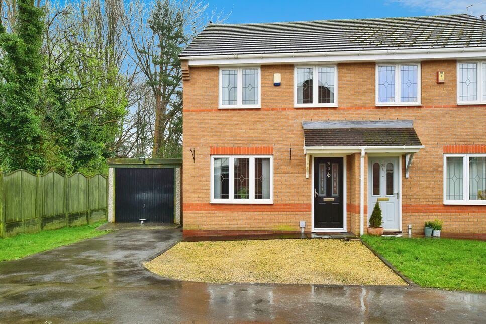 2 bedroom Mid Terrace House for sale, Hampden Road, Sale, M33 £275,000