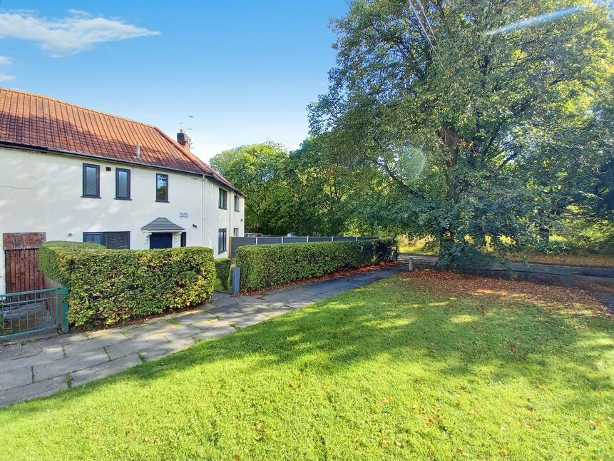 Main image of 3 bedroom Mid Terrace House to rent, Bude Walk, Manchester, Greater Manchester, M23