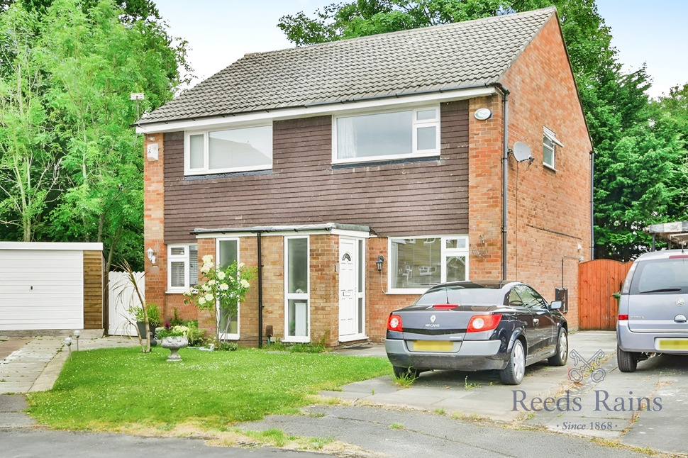 Main image of 2 bedroom Semi Detached House to rent, Westbury Avenue, Sale, Greater Manchester, M33