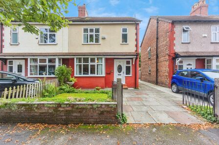Urban Road, 3 bedroom Semi Detached House for sale, £465,000