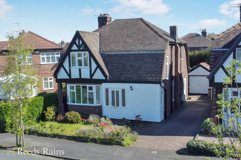 3 bedroom Detached House for sale