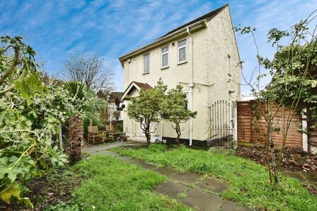 3 bedroom End Terrace House for sale