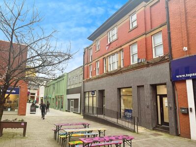 King Street, 1 bedroom Flat for sale, &pound;115,000