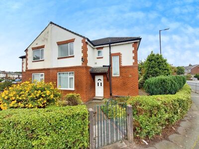 Davyhulme Road, 3 bedroom Semi Detached House for sale, &pound;300,000