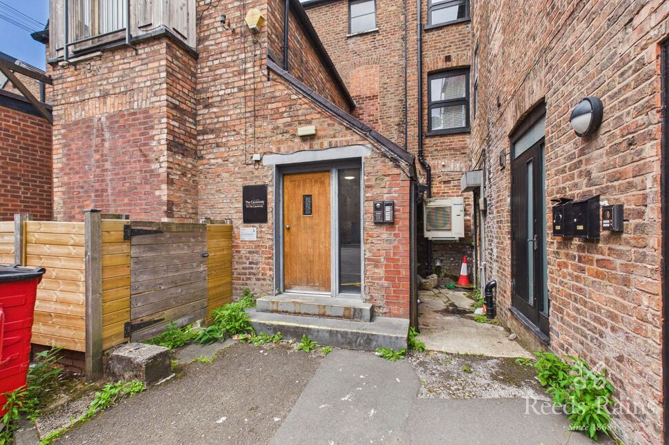 1 bedroom Flat for sale