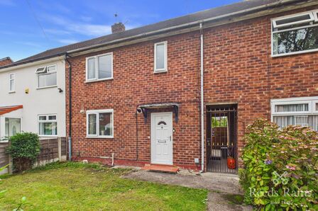 2 bedroom Mid Terrace House for sale