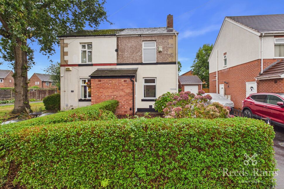 Main image of 2 bedroom Semi Detached House for sale, Wythenshawe Road, Manchester, Greater Manchester, M23