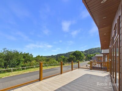 2 bedroom Detached Property for sale