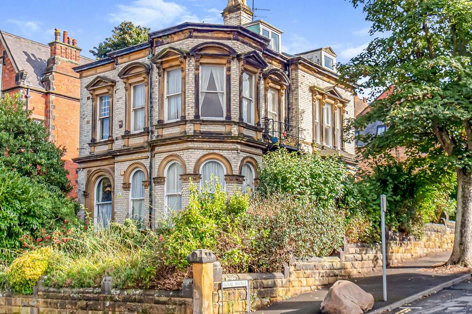 Main image of 2 bedroom  Flat for sale, Valley Road, Scarborough, YO11