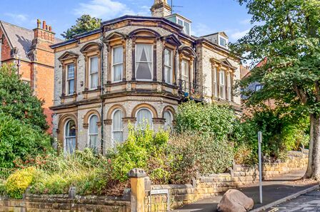 2 bedroom  Flat for sale