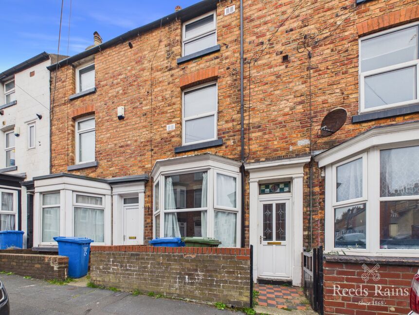 Main image of 2 bedroom Mid Terrace House for sale, Trafalgar Terrace, Scarborough, North Yorkshire, YO12