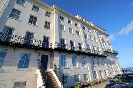 Prince of Wales Apartments, 2 bedroom  Flat for sale, £215,000