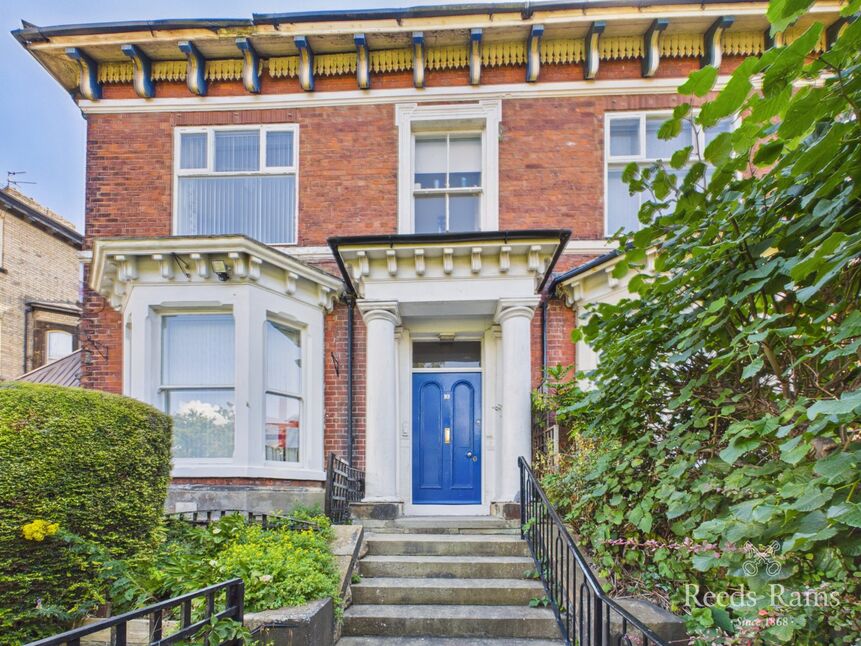 Main image of 3 bedroom Flat for sale, Ramshill Road, Scarborough, North Yorkshire, YO11