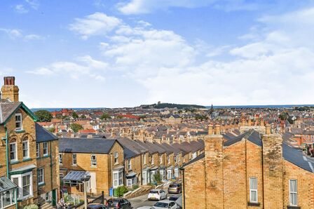 Park Avenue, 1 bedroom Semi Detached Flat for sale, £80,000