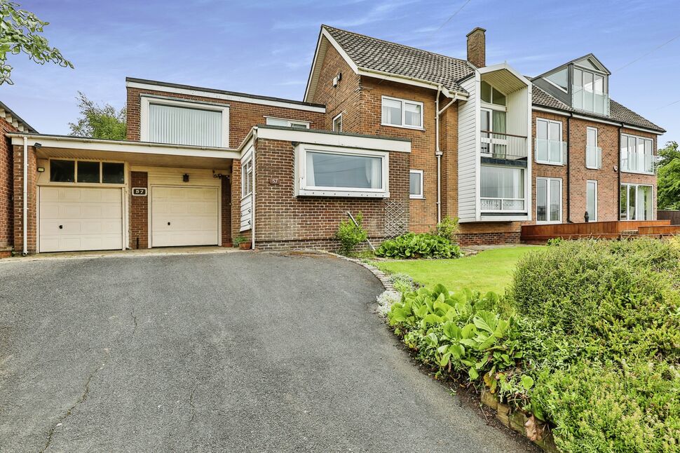 Main image of 3 bedroom Semi Detached House for sale, Holbeck Hill, Scarborough, North Yorkshire, YO11