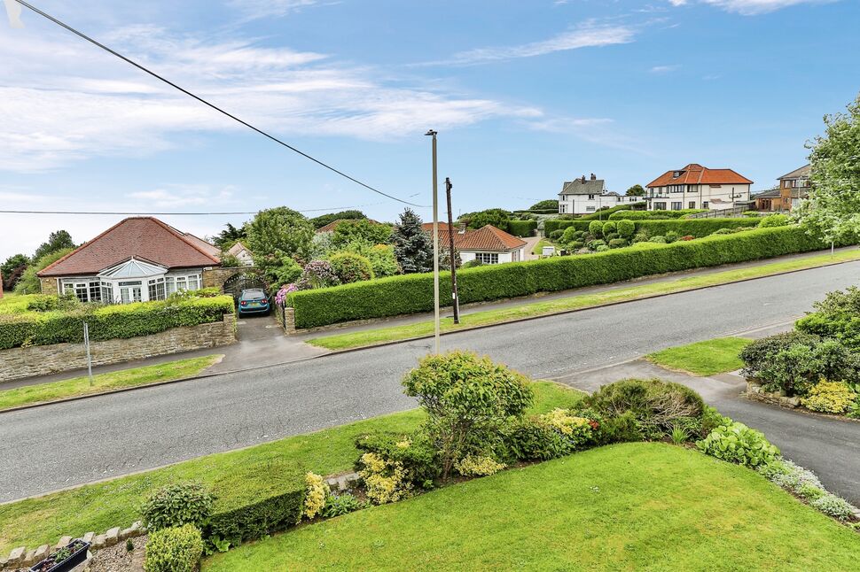 3 bedroom Semi Detached House for sale, Holbeck Hill, Scarborough, YO11
