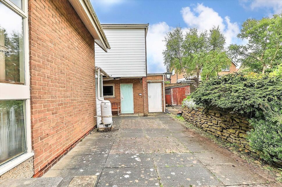 3 bedroom Semi Detached House for sale, Holbeck Hill, Scarborough, YO11