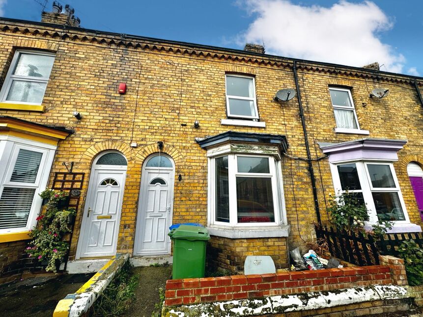Main image of 2 bedroom Mid Terrace House for sale, Gladstone Road, Scarborough, North Yorkshire, YO12