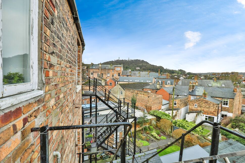 3 bedroom Flat for sale, Albion Crescent, Scarborough, YO11 £150,000