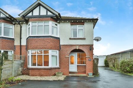 Pickering Road, 3 bedroom Semi Detached House for sale, £280,000