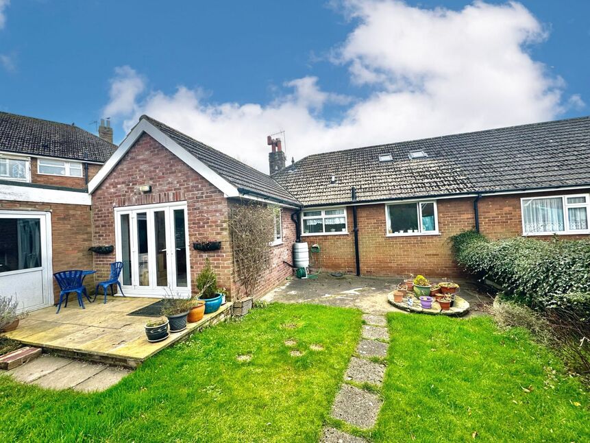 2 bedroom Semi Detached Bungalow for sale, Hackness Gardens