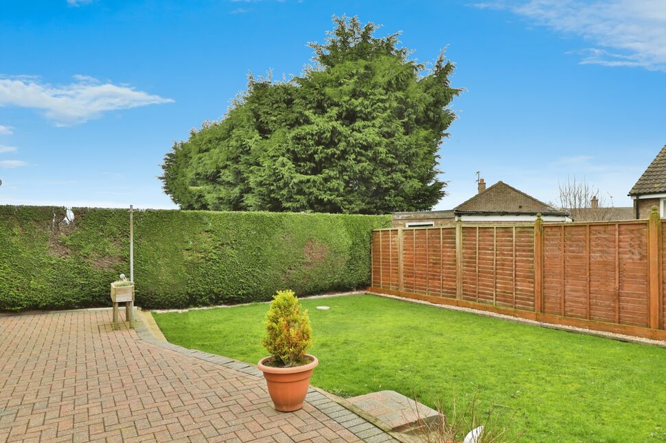 4 bedroom Detached House for sale, Ings Lane, Staxton, YO12 £285,000