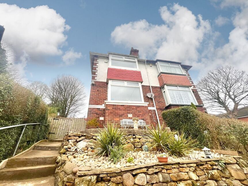 Main image of 2 bedroom Semi Detached House for sale, Hillside Gardens, Scarborough, YO12