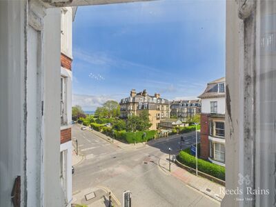 2 bedroom  Flat for sale