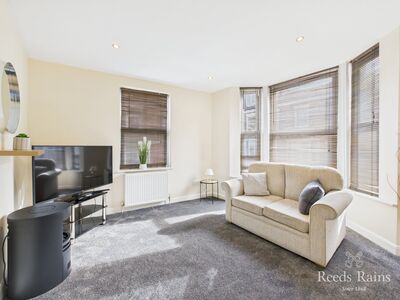 2 bedroom  Flat for sale