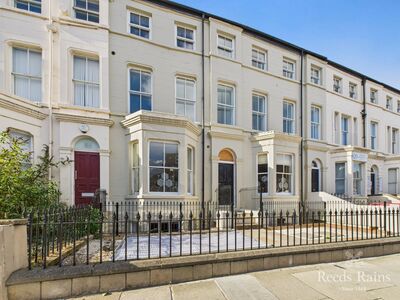 1 bedroom  Flat for sale