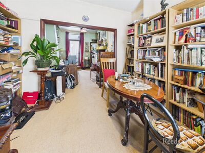 Spreight Lane Steps, 2 bedroom Mid Terrace House for sale, £140,000