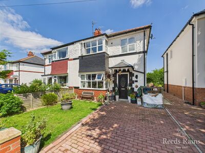 Greylands Park Avenue, 3 bedroom Semi Detached House for sale, £210,000