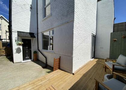 Westover Road, 1 bedroom  Flat for sale, £115,000