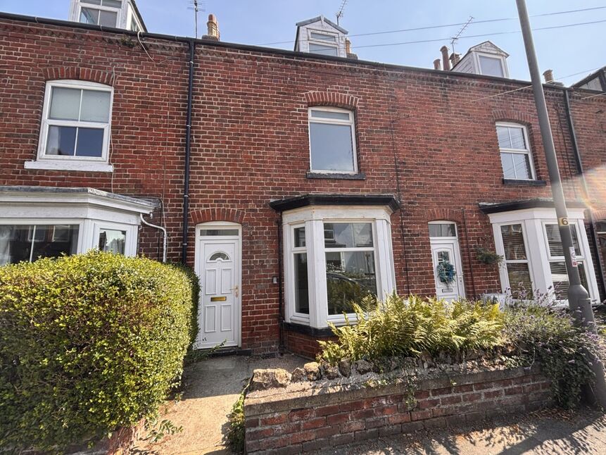 Main image of 3 bedroom Mid Terrace House for sale, West Avenue, Filey, North Yorkshire, YO14