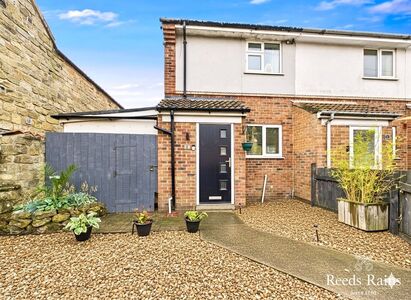 2 bedroom End Terrace House for sale