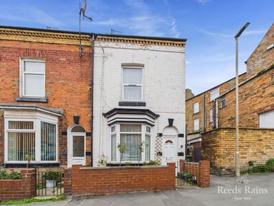 3 bedroom End Terrace House for sale