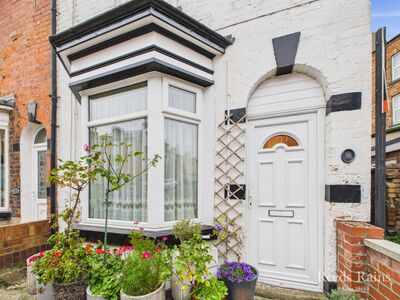 3 bedroom End Terrace House for sale