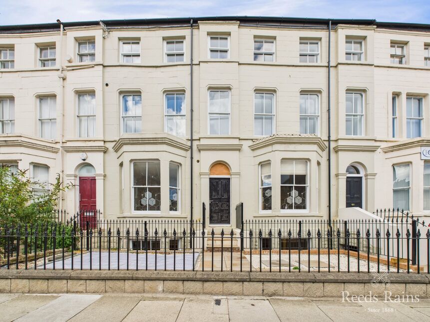 Main image of 1 bedroom Flat for sale, Westborough, Scarborough, North Yorkshire, YO11