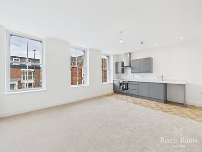 1 bedroom  Flat for sale