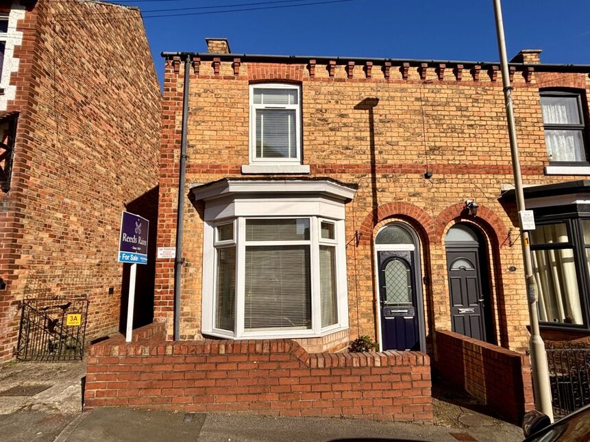 Main image of 2 bedroom Semi Detached House for sale, Park Street, Scarborough, North Yorkshire, YO12