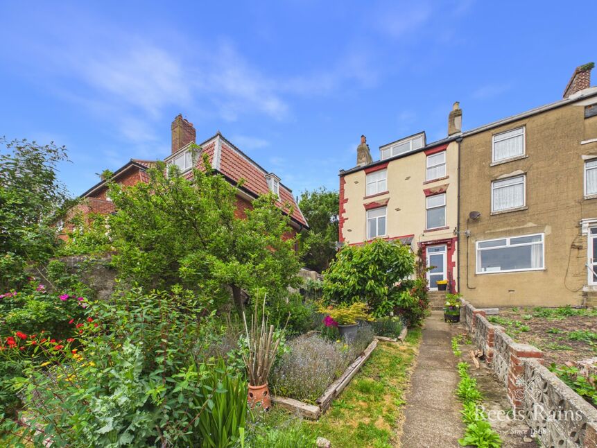 Main image of 5 bedroom Semi Detached House for sale, Longwestgate, Scarborough, North Yorkshire, YO11
