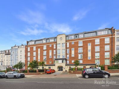 1 bedroom Flat for sale